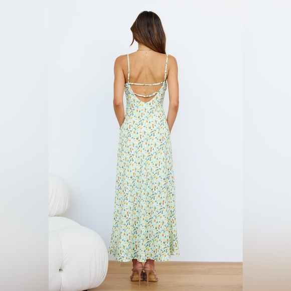 Hello Molly Smiley Moments Floral Maxi Dress Open Back Size 10 - Picture 3 of 14